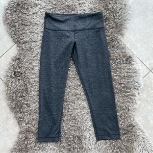 Lululemon Wunder Under High-Rise Crop Leggings. Size 4